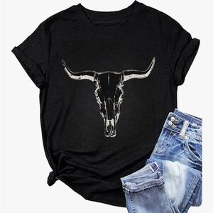 NWT Black Bull Longhorn Skull Graphic T-Shirt